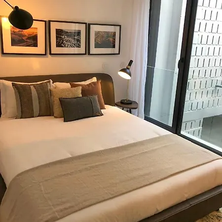 Chic&cozy - Ateneu Apartamento *