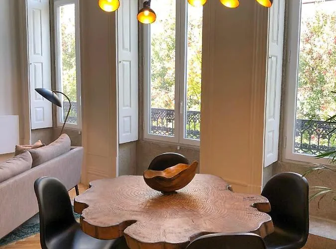 Chic&cozy - Ateneu Appartement *