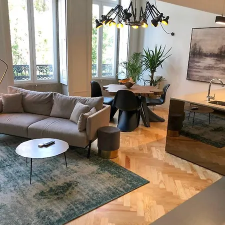 Appartamento Chic&cozy - Ateneu *