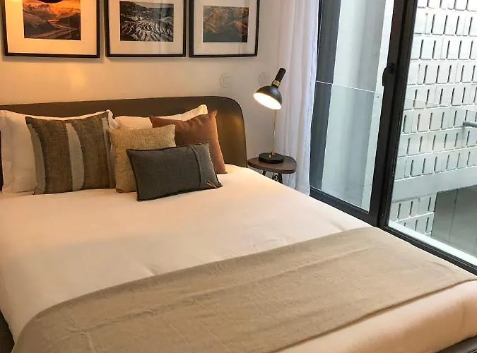 Chic&cozy - Ateneu Apartamento *